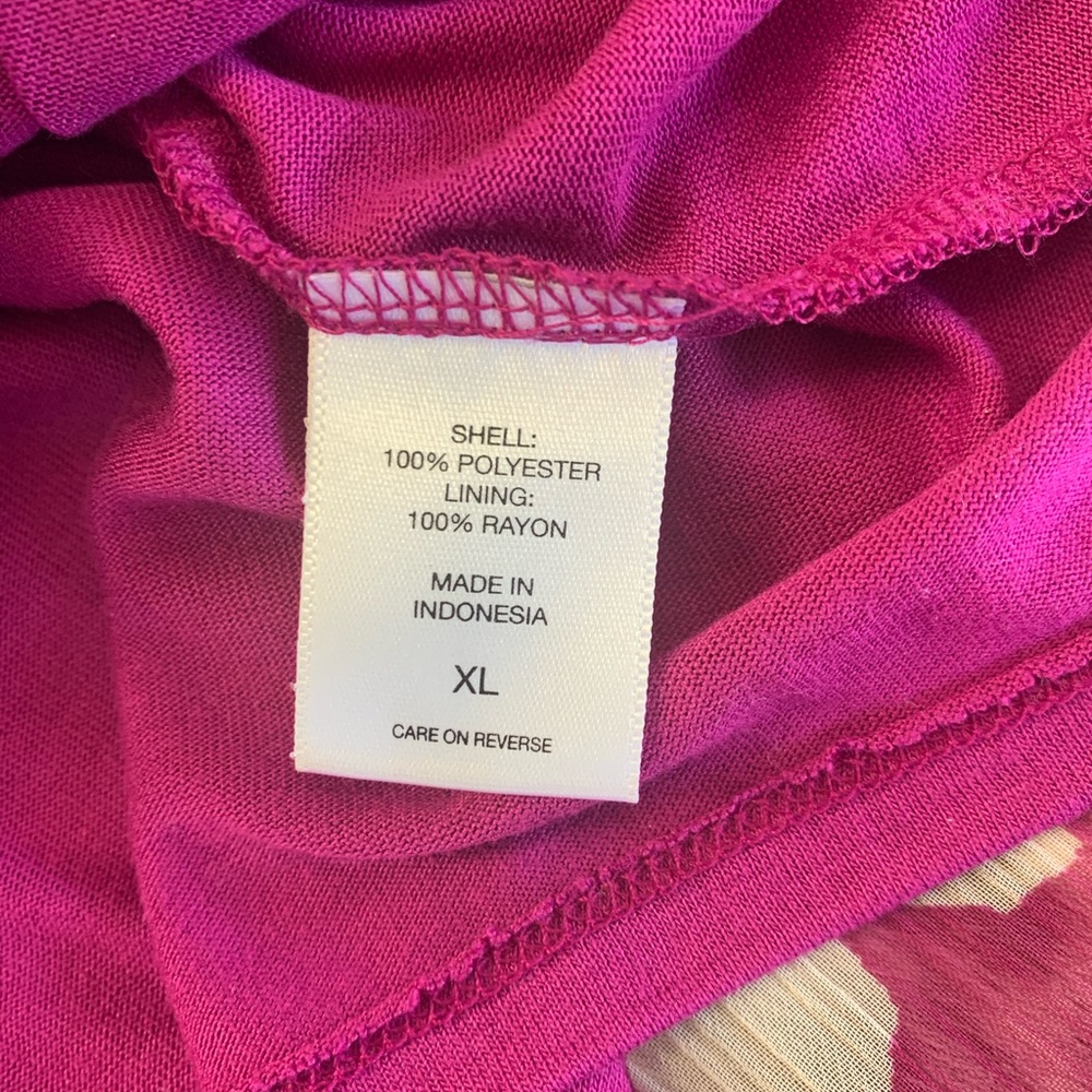 !3 for $25! Floral Ruffle Tank NY&Co - Picture 5 of 9